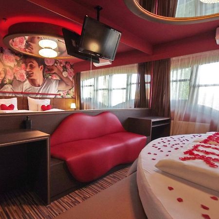 Hotel Corvin ยูลา ภายนอก รูปภาพ