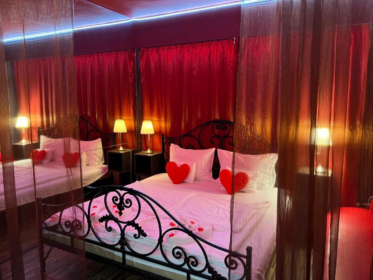 Hotel Corvin ยูลา ภายนอก รูปภาพ
